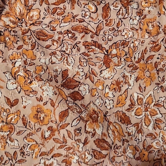 Peasant style Top by Universal Thread - Picture 3 of 10